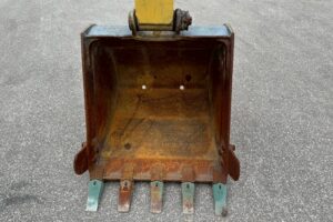 サムネイル: 平成24年　ヤンマー 油圧ショベル SV100-1　★後方小旋回　★使用時間2496HR　